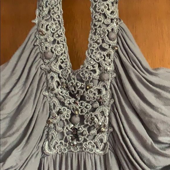 Halter top - Picture 2 of 4